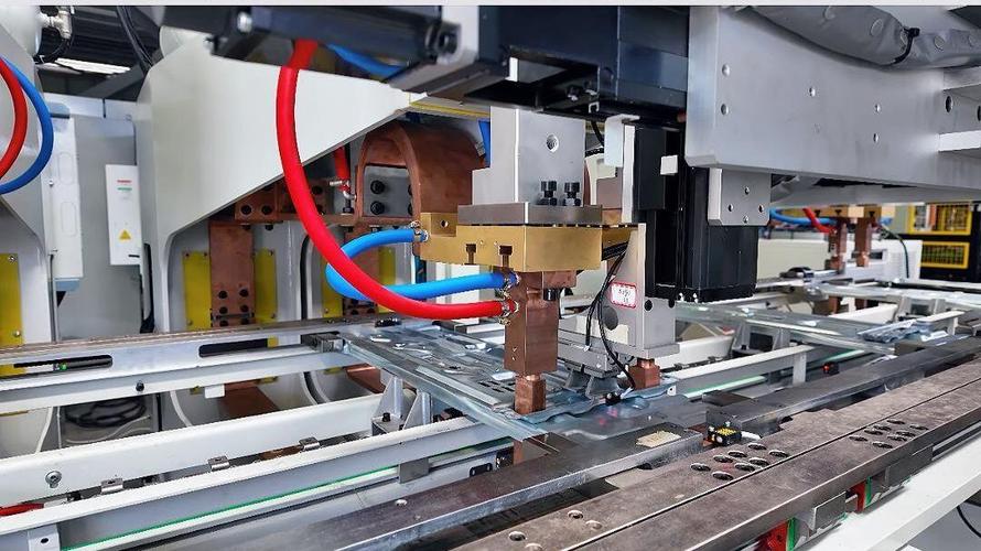 空调底板全自动焊接生产线 #电阻焊 #焊接设备 #空调配件焊接 #空调